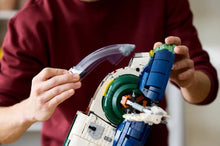 Load image into Gallery viewer, LEGO® Jango Fett&#39;s Firespray-Class Starship 75409
