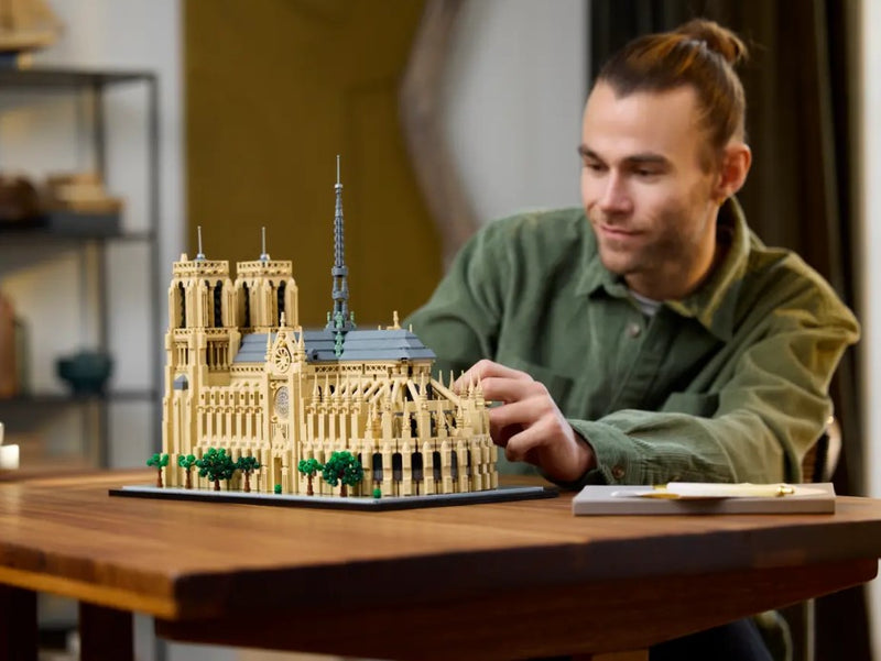 LEGO® Architecture Notre-Dame de Paris 21061