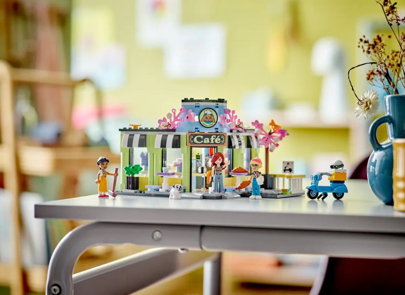 LEGO® Friends Heartlake City Café 42618