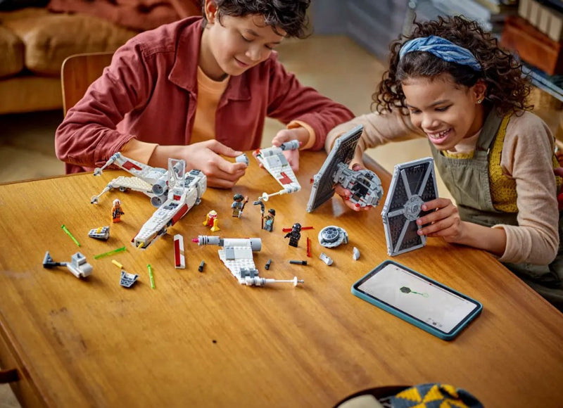 LEGO® Star Wars™ TIE Fighter & X-Wing Mash-up 75393