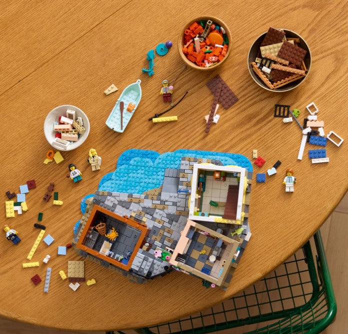 LEGO® Ideas Italian Riveira 21359