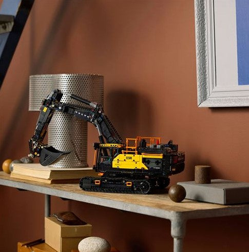 LEGO® Volvo EC500 Hybrid Excavator 42215