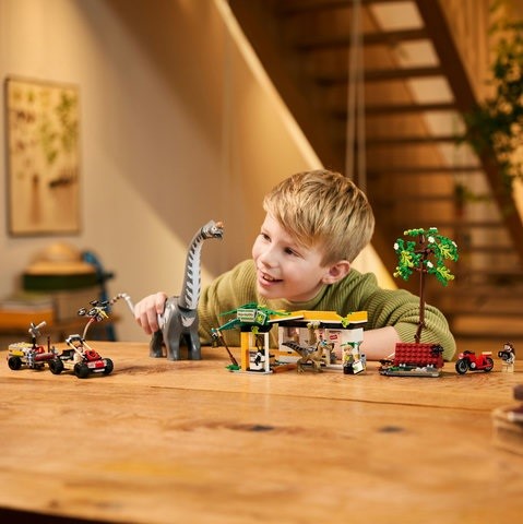 LEGO® Jurassic World Raptor & Titanosaurus Tracking Mission 76973