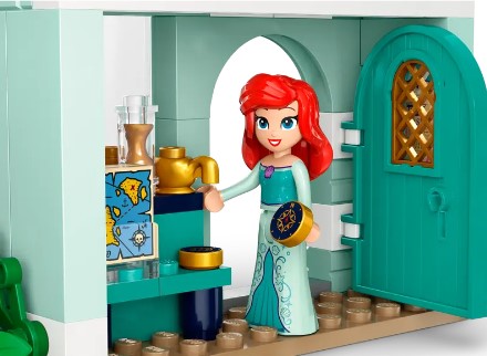 LEGO® Disney Princess Market Adventure 43246