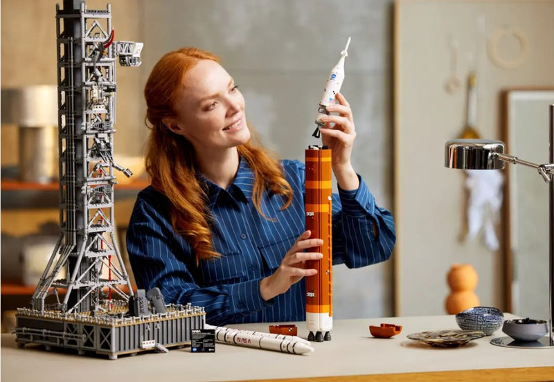 LEGO® NASA Artemis Space Launch System 10341