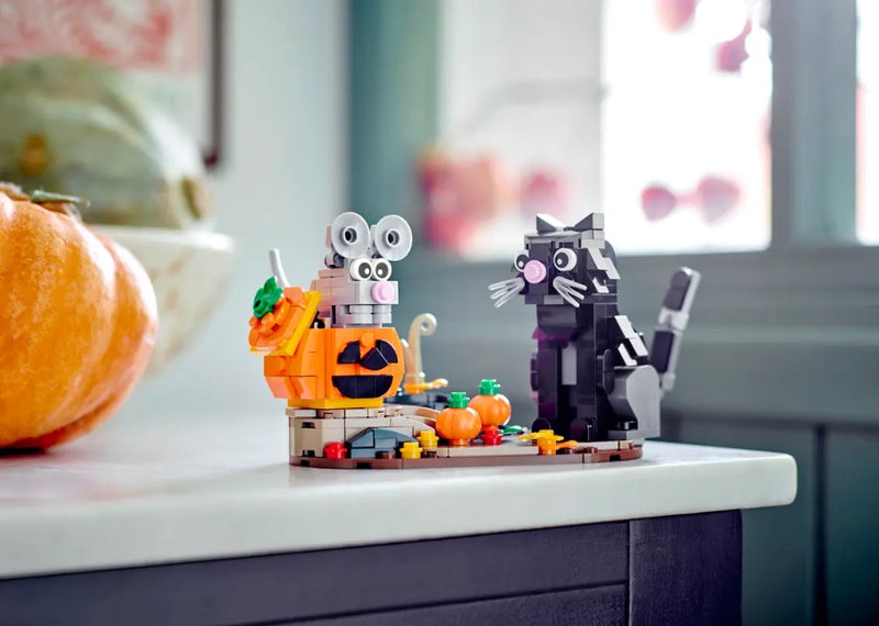 LEGO® Halloween Cat & Mouse 40570