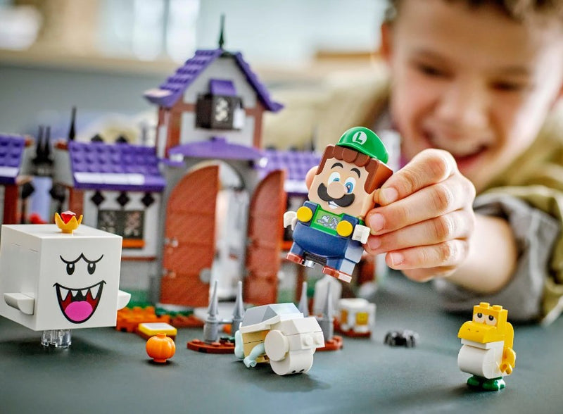 LEGO® Super Mario™ King Boo’s Haunted Mansion 71436