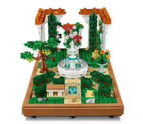 LEGO® Fountain Garden 10359