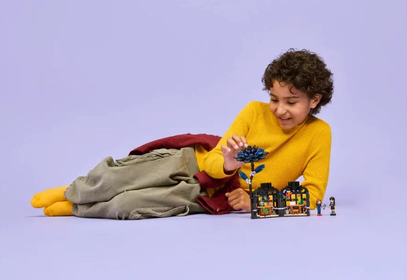 LEGO® Wednesday Black Dahlia Flower 76784