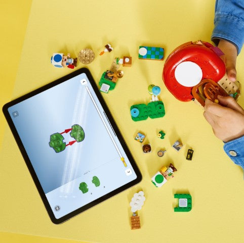 LEGO® Super Mario™ Party at Toad's House 72041