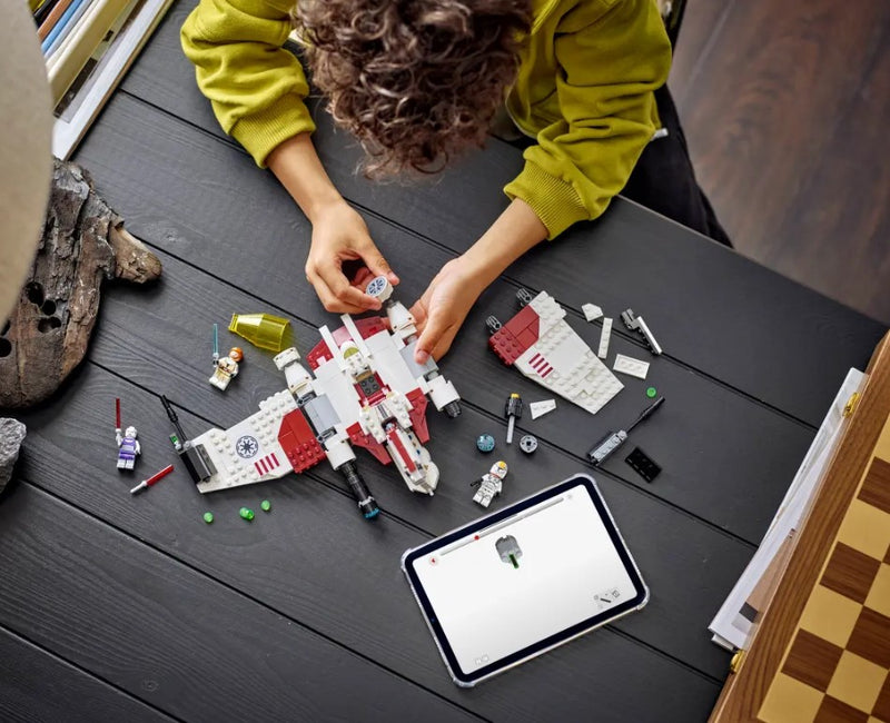 LEGO® Star Wars:  V-19 Torrent Starfighter 75432