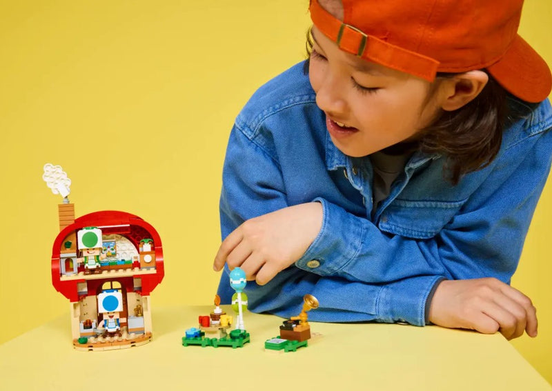 LEGO® Super Mario™ Party at Toad's House 72041