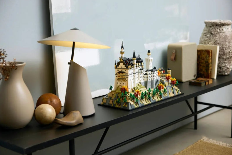 LEGO® Architecture Neuschwanstein Castle 21063