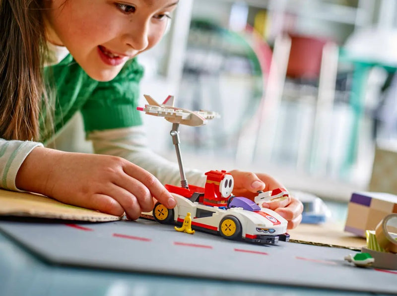 LEGO® Mario Kart™ – Shy Guy & P-Wing 72045