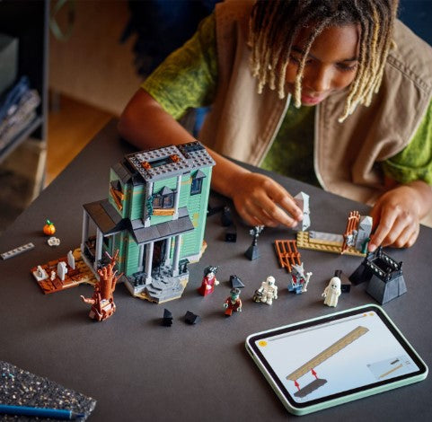 LEGO® Creator 3in1 Haunted Mansion 31167