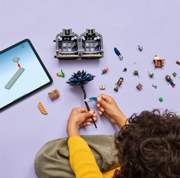 LEGO® Wednesday Black Dahlia Flower 76784