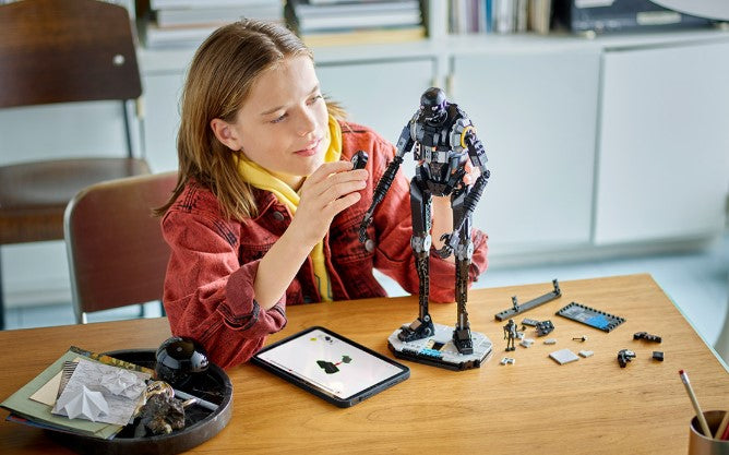 LEGO® Star Wars™ K-2SO Security Droid 75434