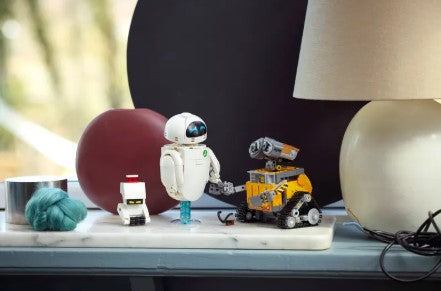 LEGO® Disney and Pixar WALL-E and EVE 43279
