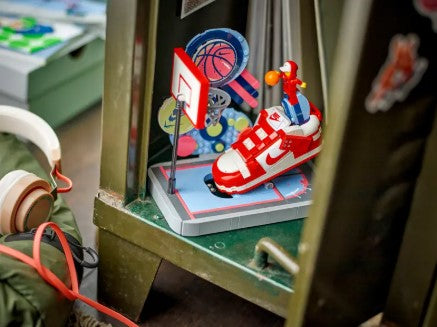 LEGO® Nike Dunk Trickshot 43021