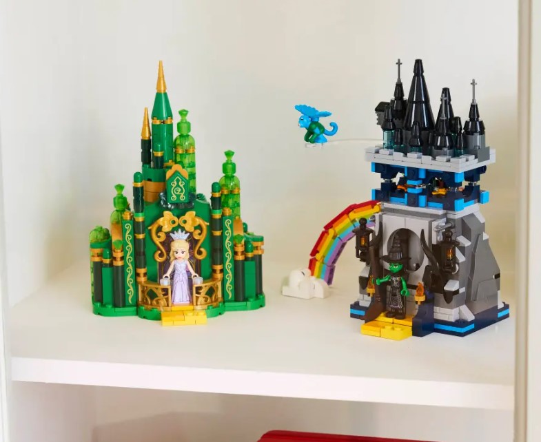 LEGO® Wicked Emerald City & Kiamo Ko Castle 75689