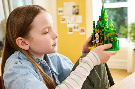 LEGO® Wicked Emerald City & Kiamo Ko Castle 75689