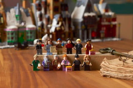 LEGO® Harry Potter™ Hogsmeade™ Village – Collectors' Edition 76457