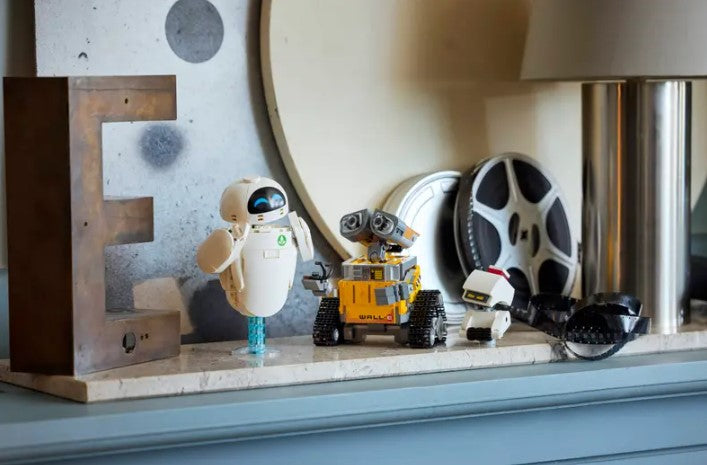LEGO® Disney and Pixar WALL-E and EVE 43279