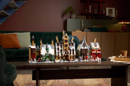 LEGO® Harry Potter™ Hogsmeade™ Village – Collectors' Edition 76457