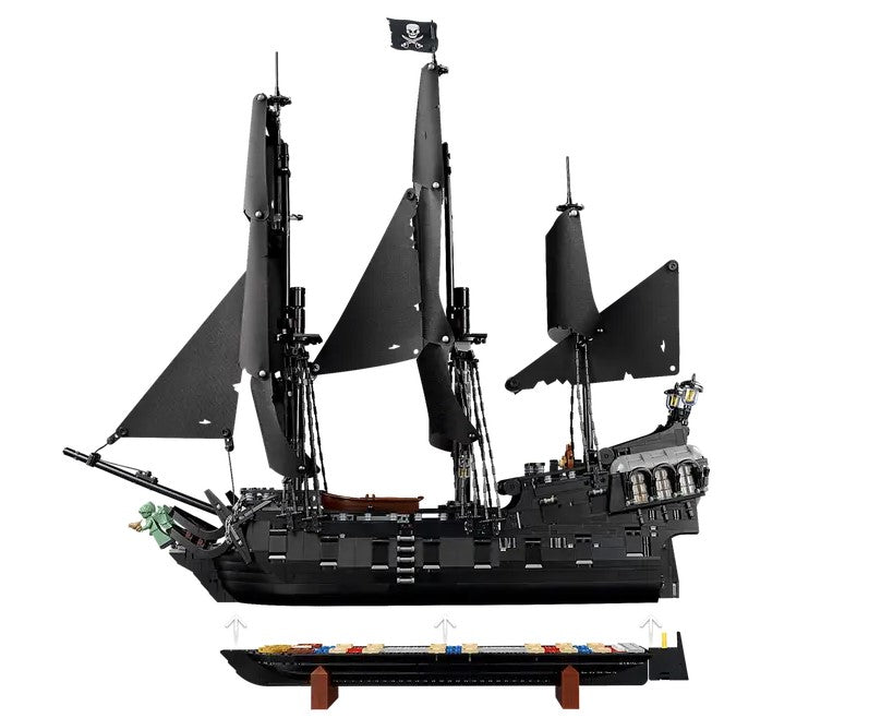 LEGO® Icons Captain Jack Sparrow’s Pirate Ship 10365