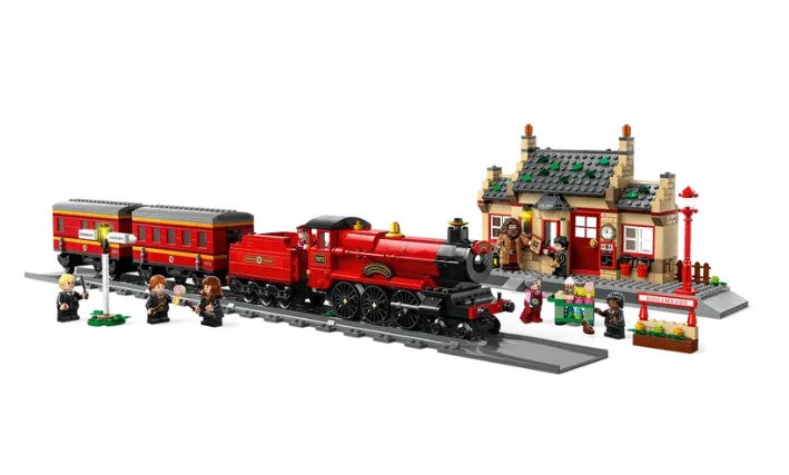 LEGO® Hogwarts Express™ & Hogsmeade™ Station 76423