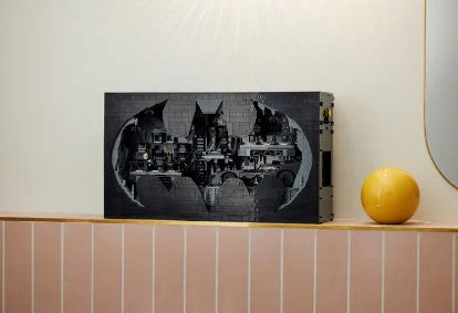 LEGO® Batcave – Shadow Box 76252