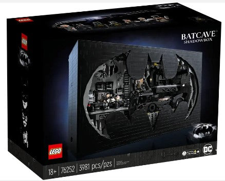 LEGO® Batcave – Shadow Box 76252