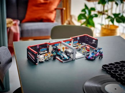 LEGO® City F1® Garage & Mercedes-AMG & Alpine Cars 60444