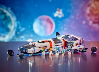 LEGO® City Modular Galactic Spaceship 60446