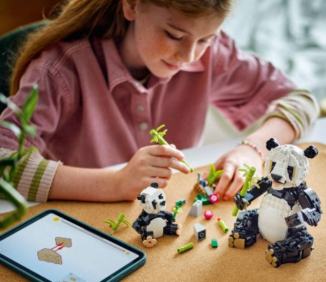 LEGO® Wild Animals: Panda Family 31165