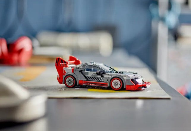 LEGO® Speed Champions Audi S1 E-tron Quattro 76921