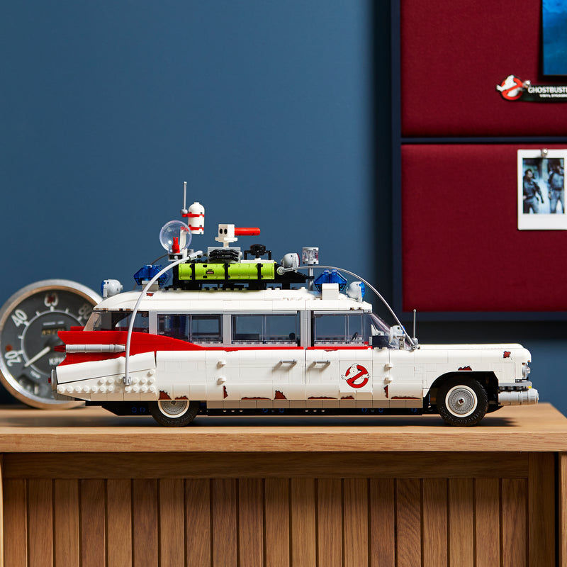 LEGO® ICONS Ghostbusters ECTO-1 10274
