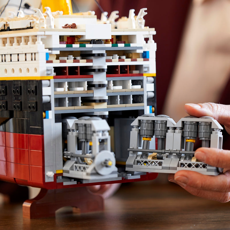 LEGO® Titanic 10294