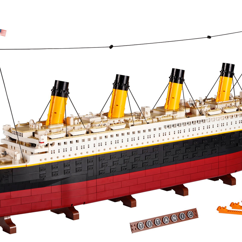 LEGO® Titanic 10294