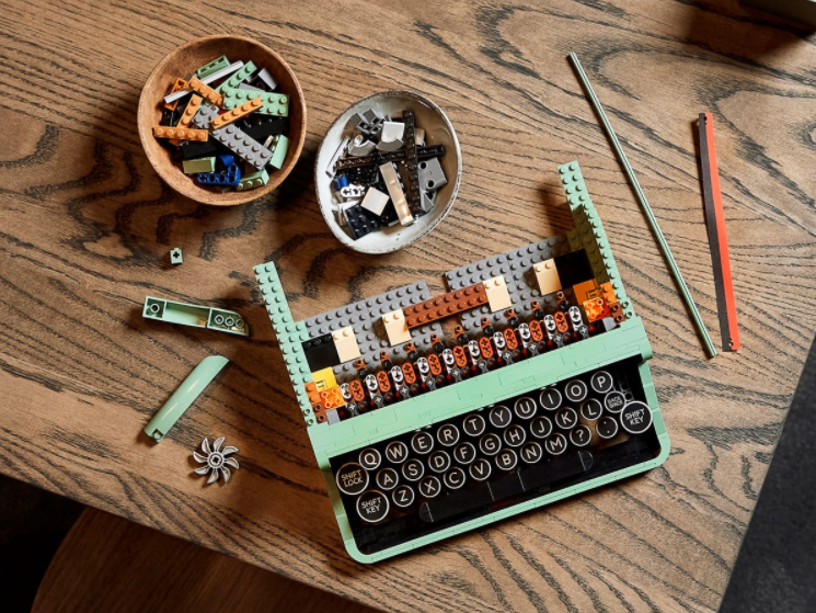 LEGO® Ideas Typewriter 21327