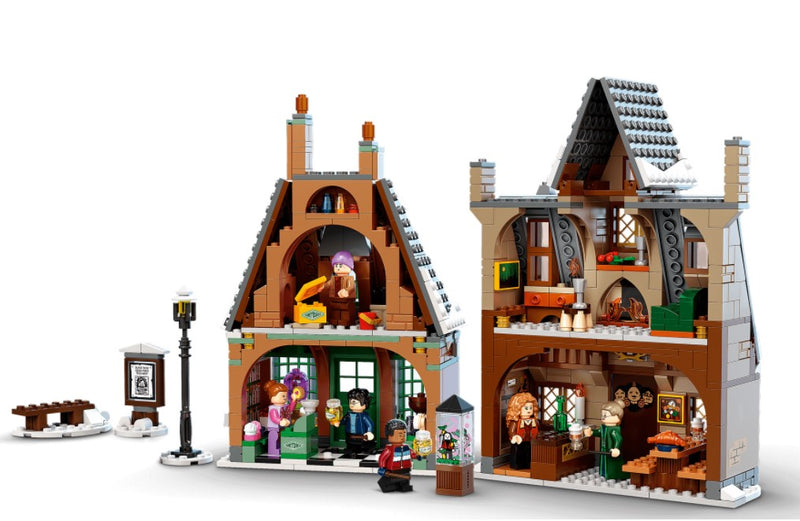 LEGO® Harry Potter Hogsmeade Village Visit 76388