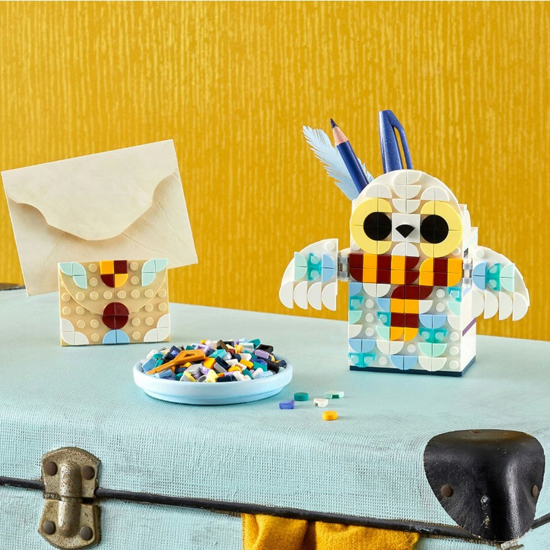 LEGO® Hedwig™ Pencil Holder 41809
