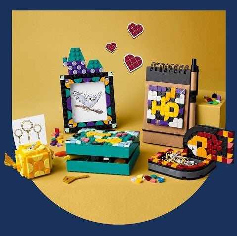 LEGO®Hogwarts™ Desktop Kit 41811