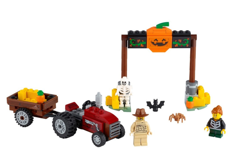 LEGO® Iconic Halloween Hayride 40423
