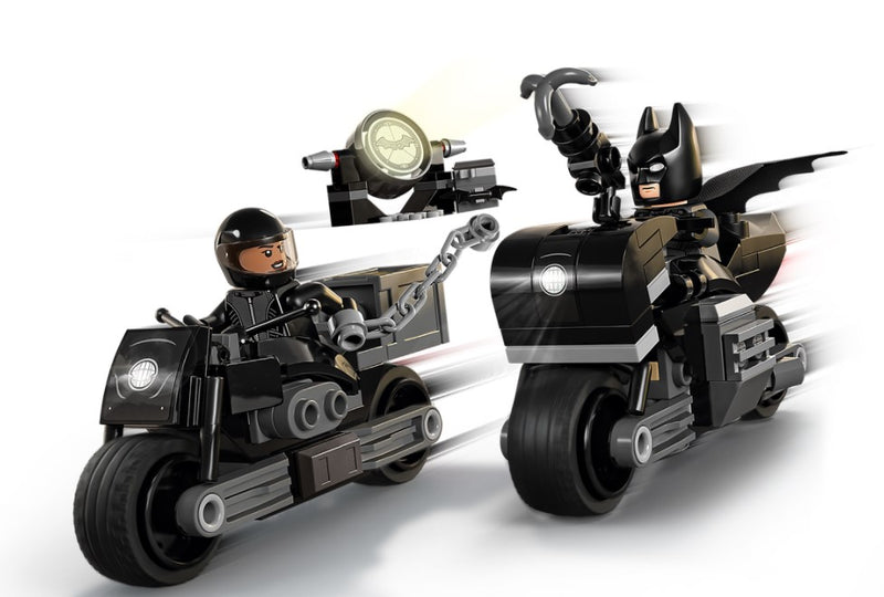 LEGO®DC Batman & Selina Kyle Motorcycle Pursuit 76179