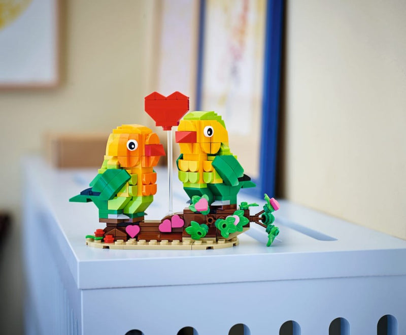 LEGO® Valentine Lovebirds 40522
