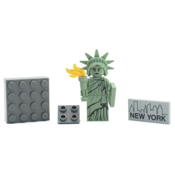 LEGO® Iconic Statue of Liberty Magnet 854031